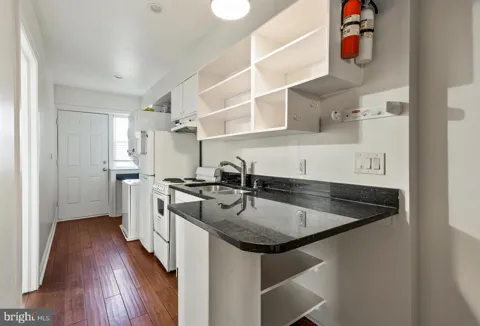 966 MOUNT OLIVET ROAD NE #2
