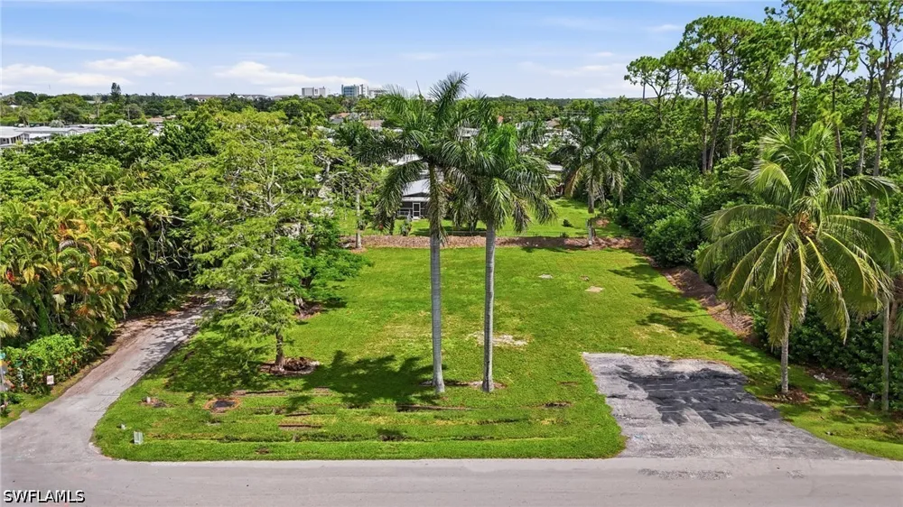 Guilford Road Naples, FL 34112