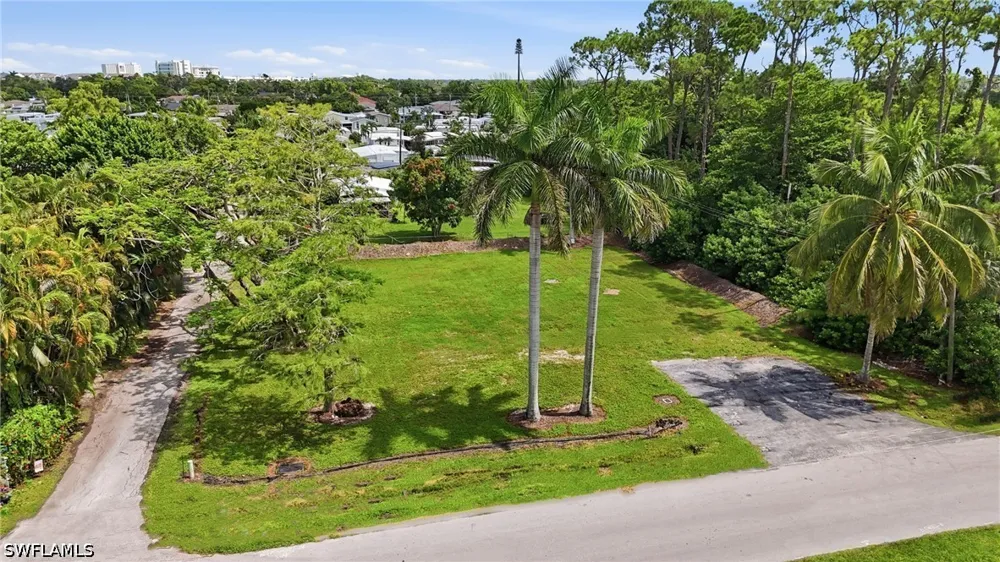 Guilford Road Naples, FL 34112