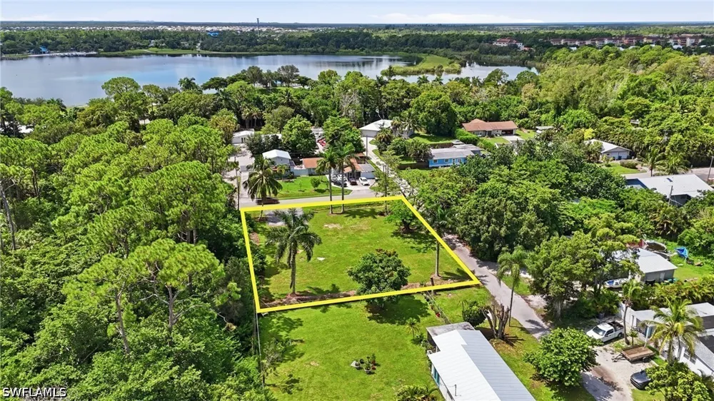 Guilford Road Naples, FL 34112