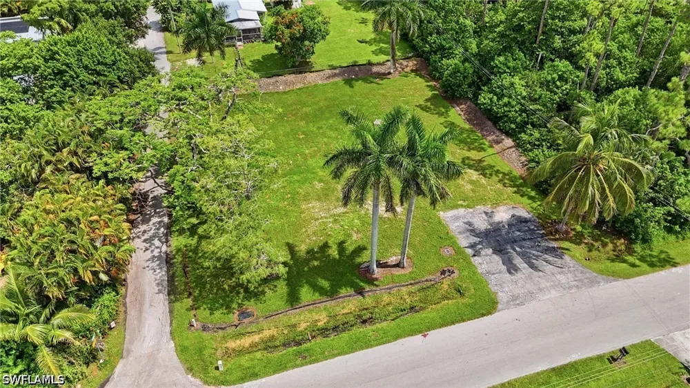 Guilford Road Naples, FL 34112