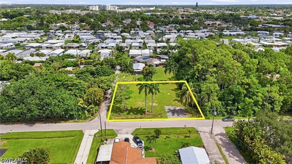 Guilford Road Naples, FL 34112
