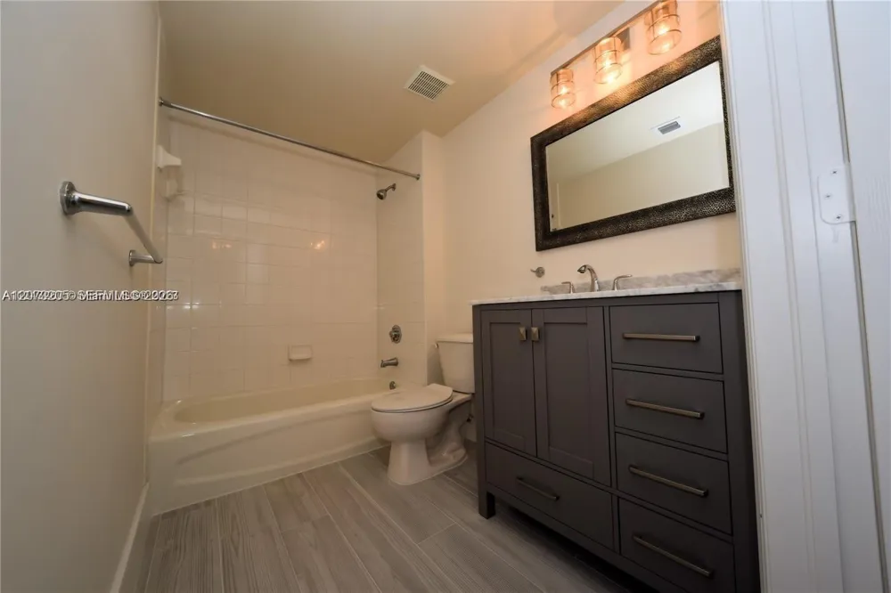 50 Menores Ave #802 Coral Gables, FL 33134