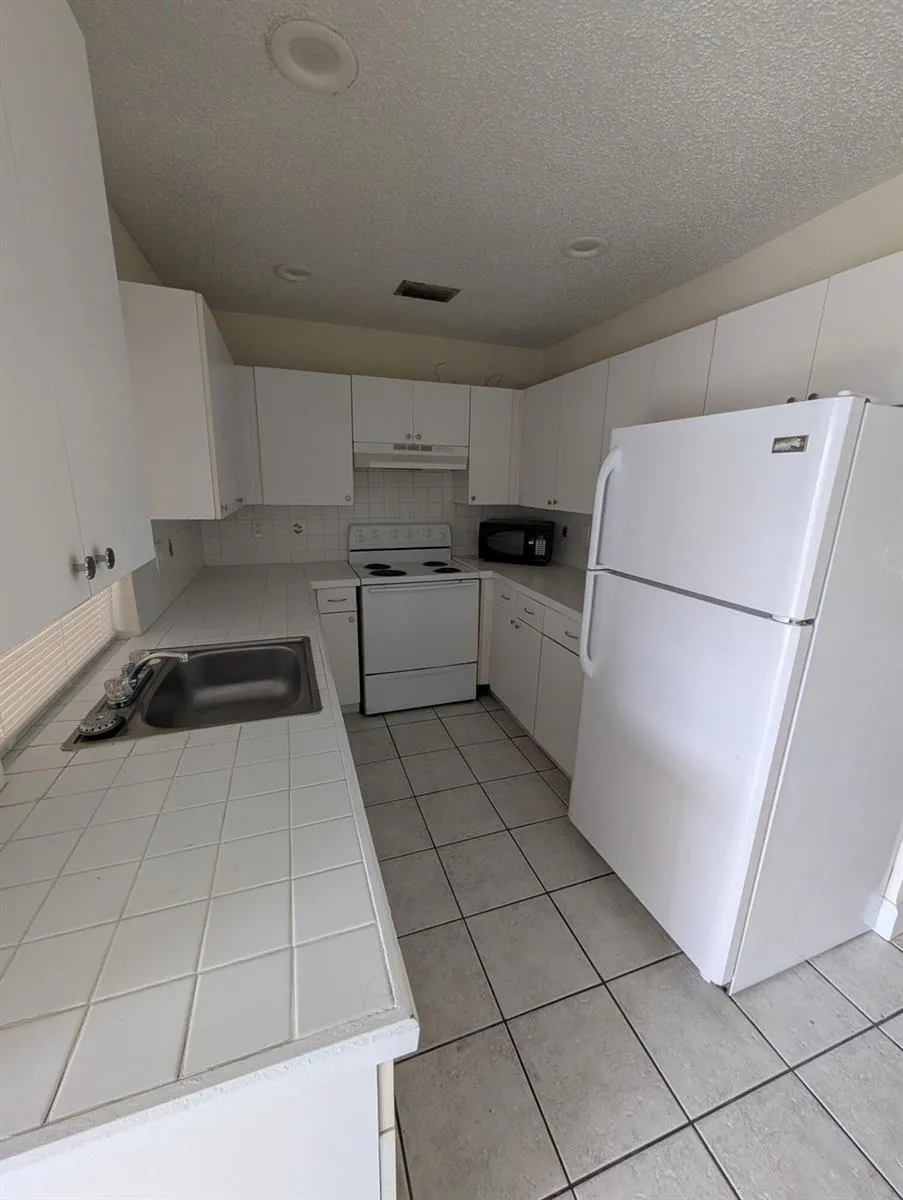 1382 BIRKDALE DRIVE #1388 Wellington, FL 33414