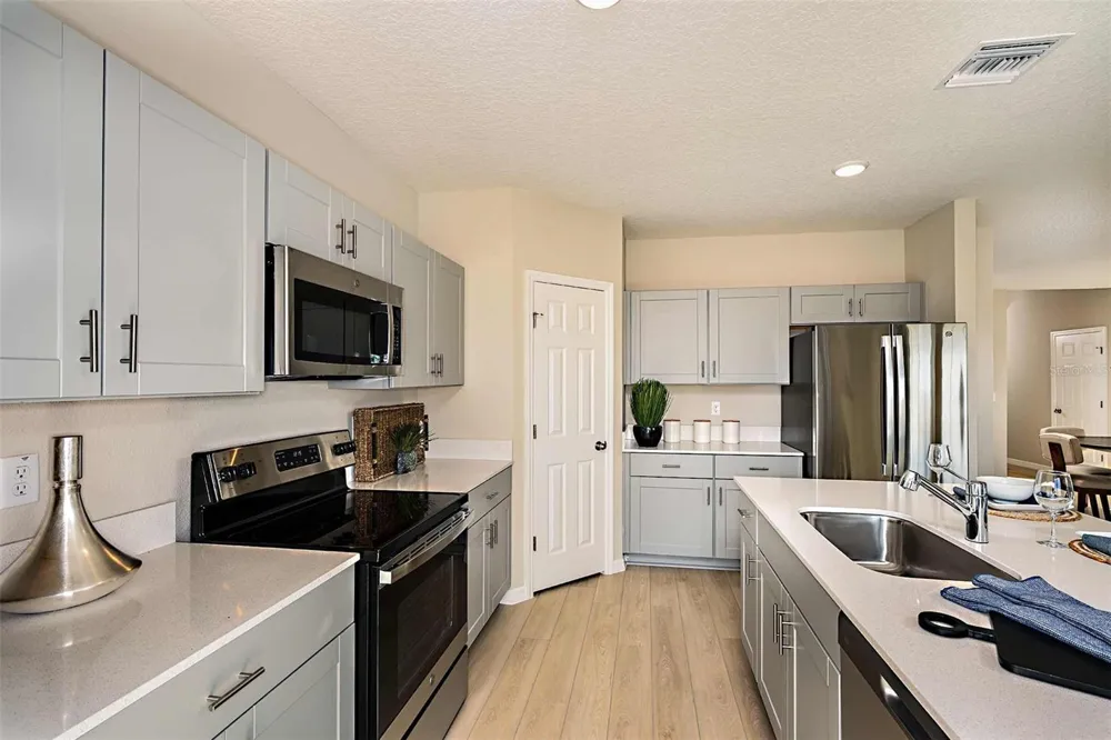 15201 MAUDE LANDING LOOP Wimauma, FL 33598