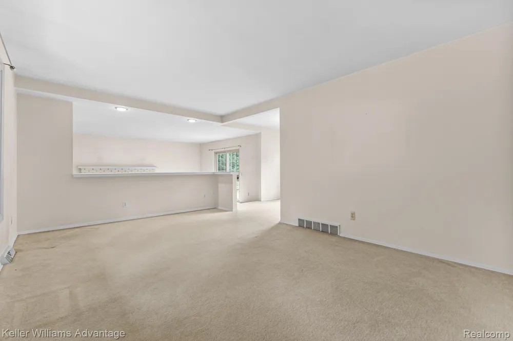 4350 Stone Barn Highland Charter Township, MI 48380