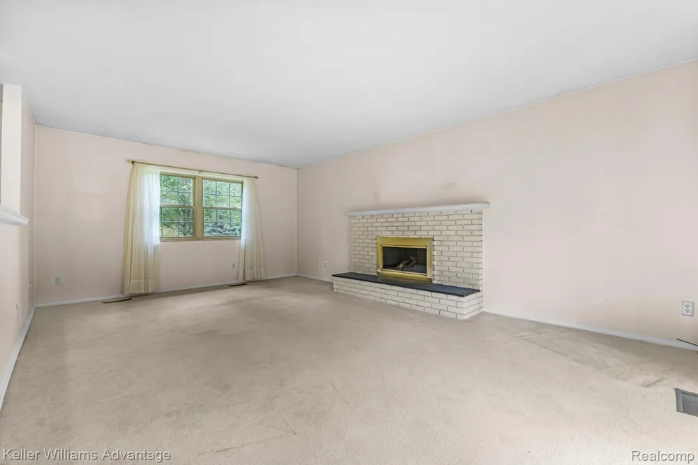 4350 Stone Barn Highland Charter Township, MI 48380