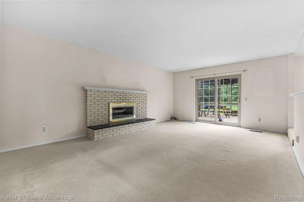 4350 Stone Barn Highland Charter Township, MI 48380
