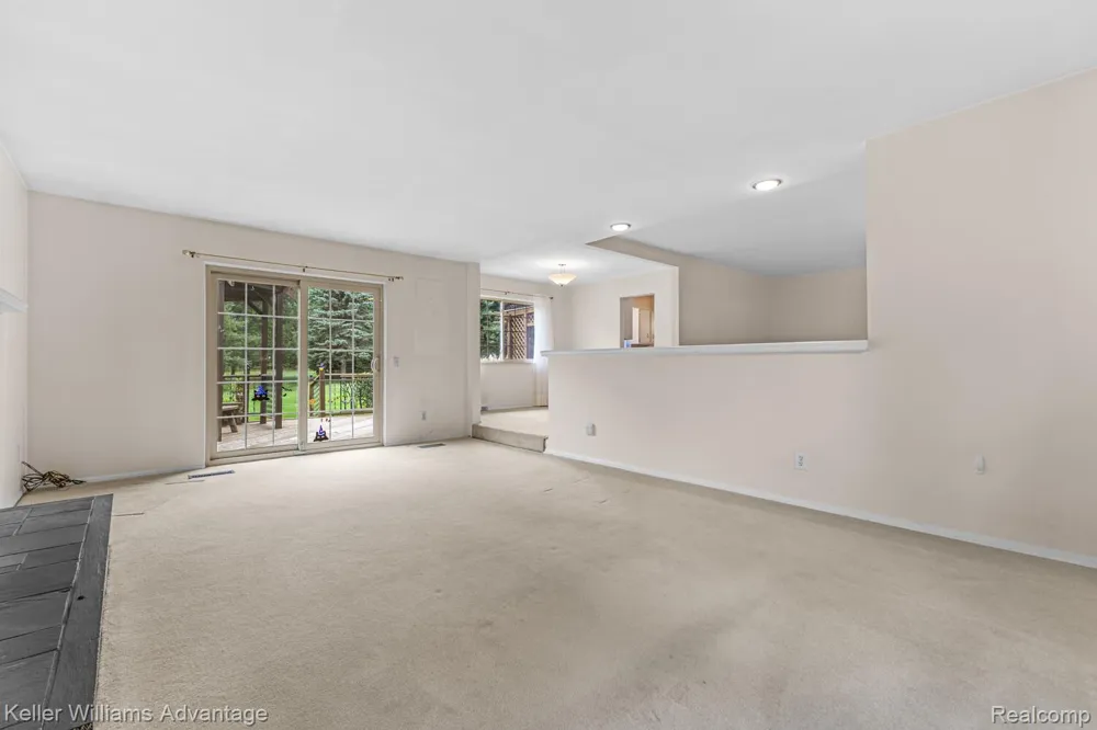 4350 Stone Barn Highland Charter Township, MI 48380