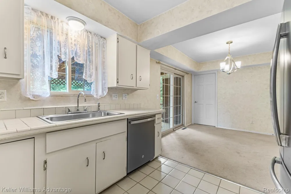 4350 Stone Barn Highland Charter Township, MI 48380