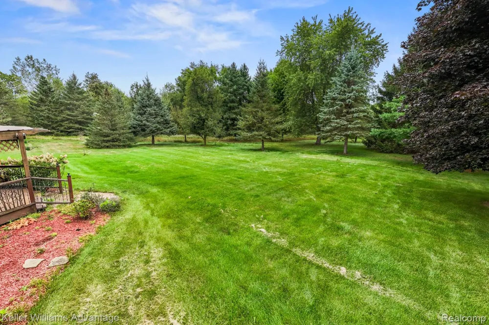 4350 Stone Barn Highland Charter Township, MI 48380