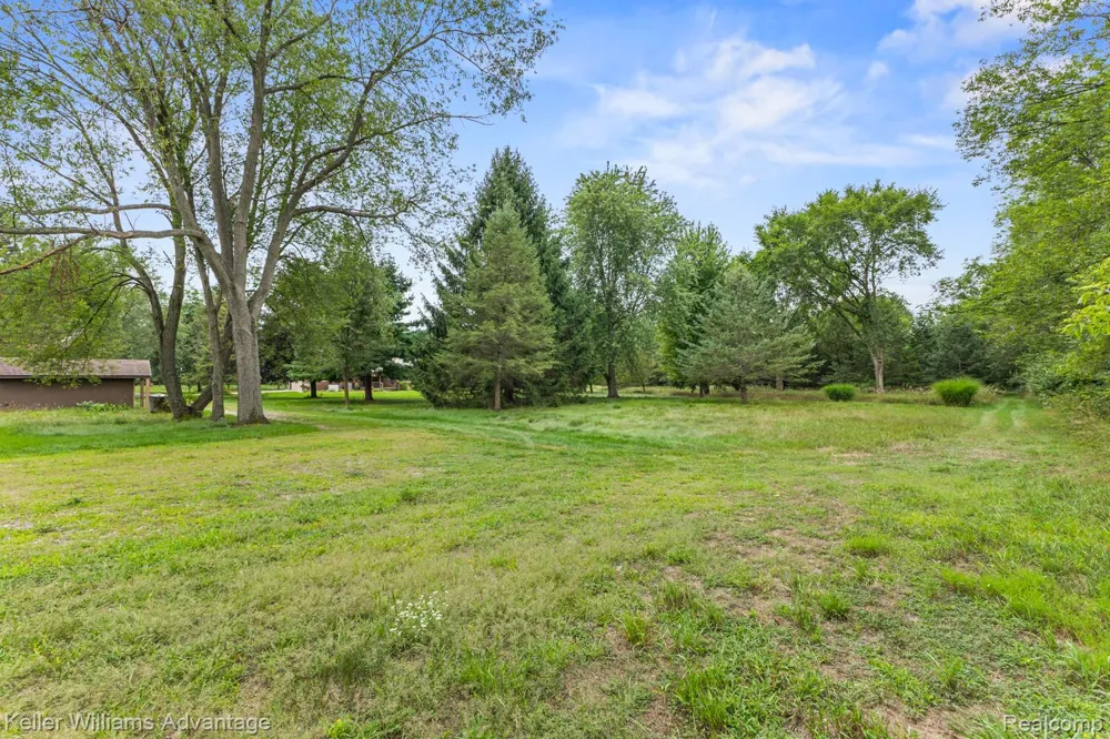 4350 Stone Barn Highland Charter Township, MI 48380