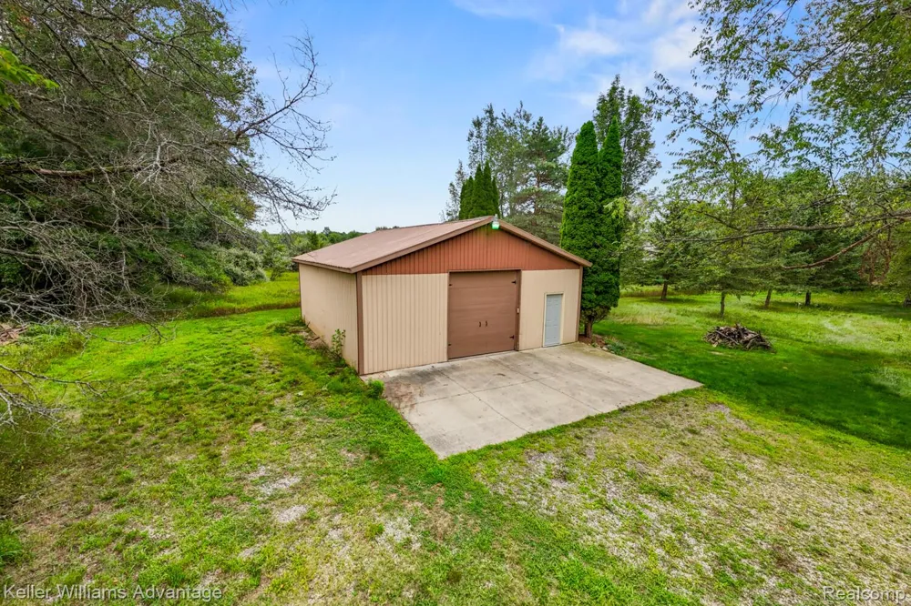 4350 Stone Barn Highland Charter Township, MI 48380