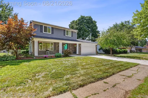3740 Horseshoe Drive