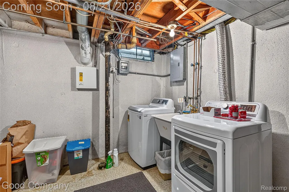 3740 Horseshoe Drive Troy City, MI 48083