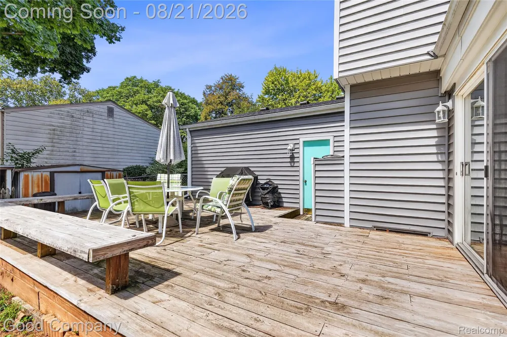 3740 Horseshoe Drive Troy City, MI 48083