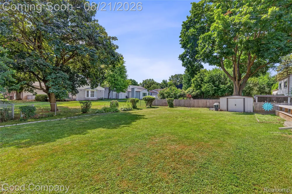 3740 Horseshoe Drive Troy City, MI 48083