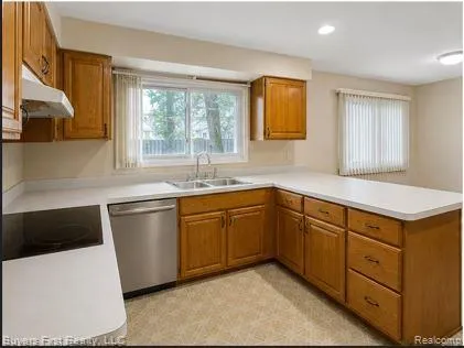 17150 Hilton Street Southfield City, MI 48075