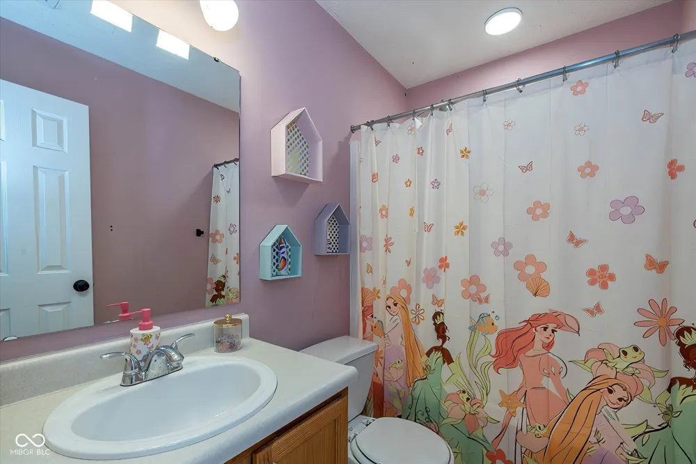 732 Cembra Drive Greenwood, IN 46143
