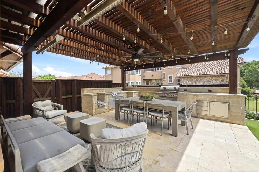 1616 Camino Lago Irving, TX 75039