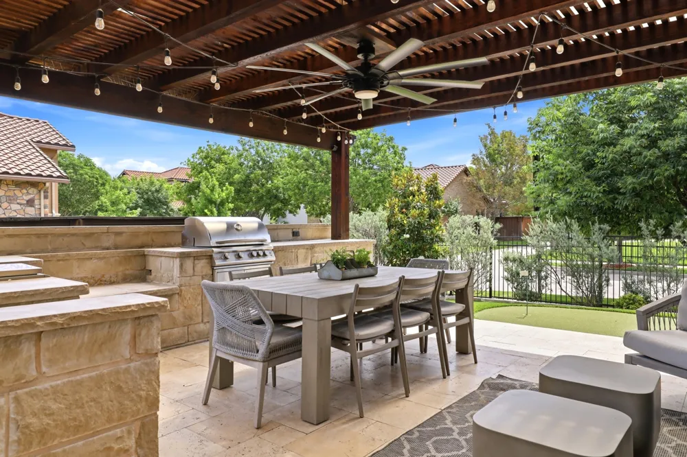 1616 Camino Lago Irving, TX 75039