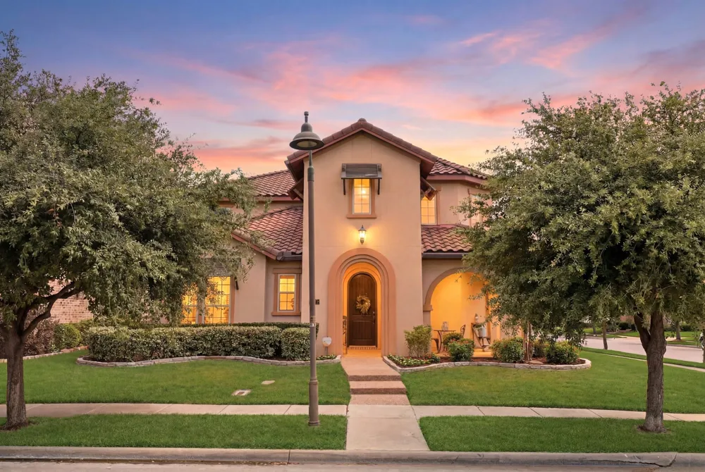 1616 Camino Lago Irving, TX 75039