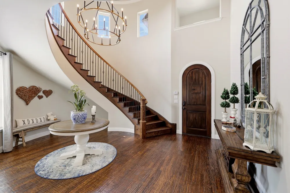 1616 Camino Lago Irving, TX 75039