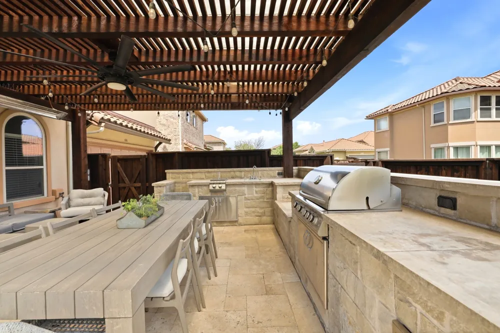 1616 Camino Lago Irving, TX 75039