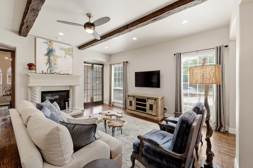 1616 Camino Lago Irving, TX 75039