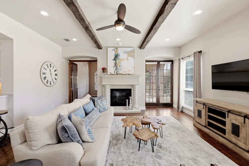 1616 Camino Lago Irving, TX 75039