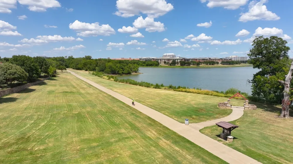 1616 Camino Lago Irving, TX 75039
