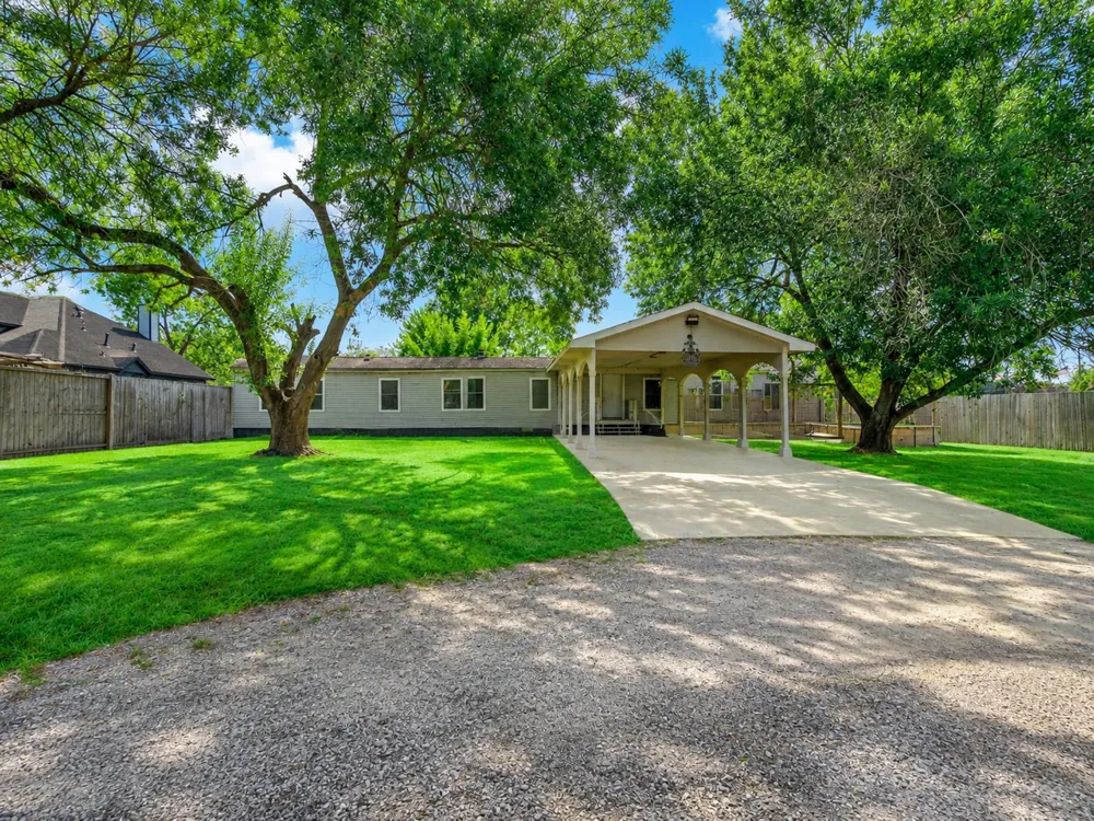 3411 Ohio Street Fresno, TX 77545