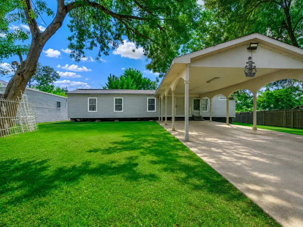 3411 Ohio Street Fresno, TX 77545