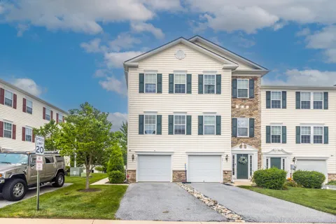33 TUXFORD LANE #33