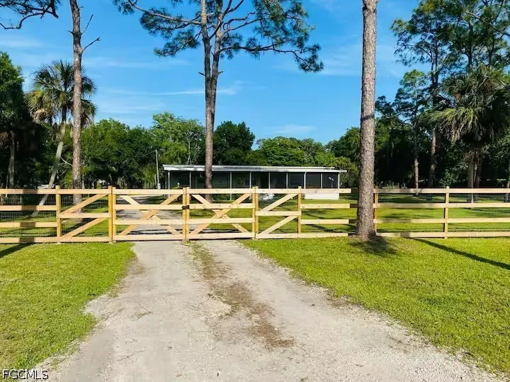 Neal Road Fort Myers, FL 33905