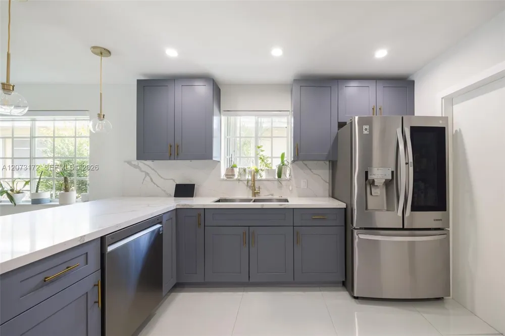 406 Miller Rd Coral Gables, FL 33146