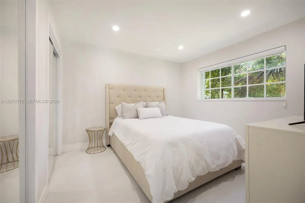 406 Miller Rd Coral Gables, FL 33146