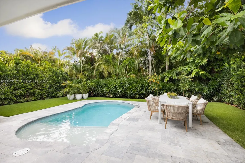 406 Miller Rd Coral Gables, FL 33146