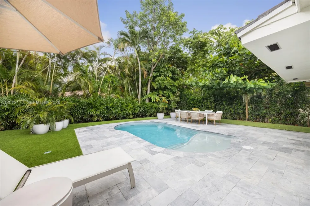 406 Miller Rd Coral Gables, FL 33146