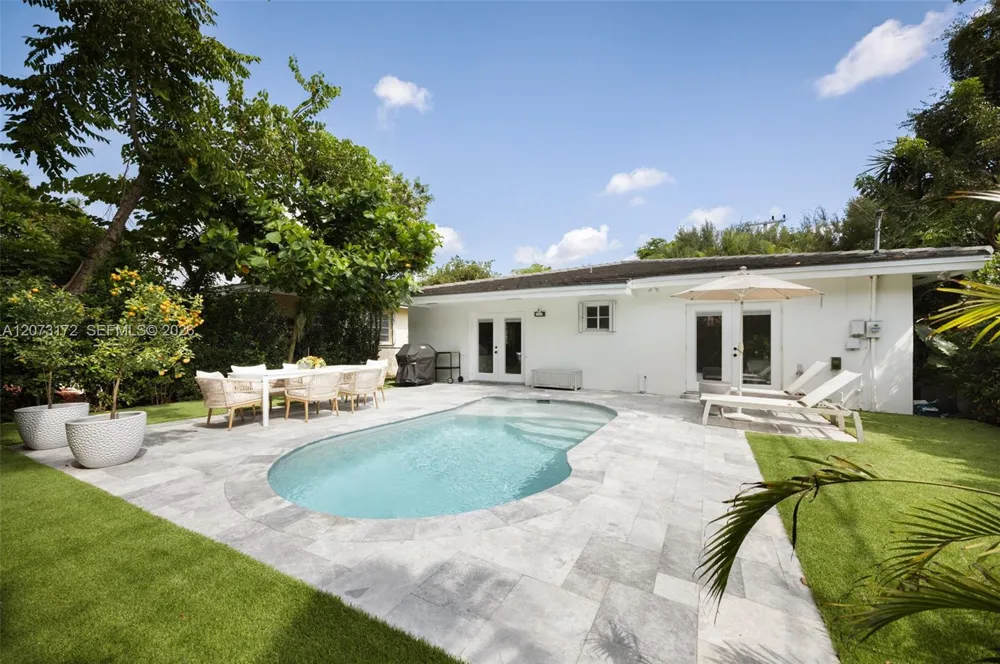 406 Miller Rd Coral Gables, FL 33146