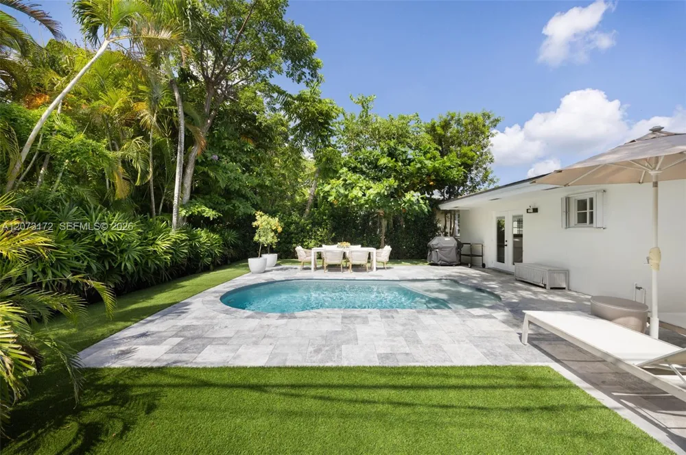 406 Miller Rd Coral Gables, FL 33146