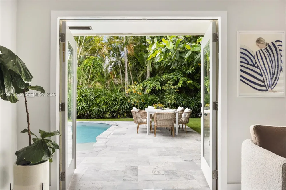 406 Miller Rd Coral Gables, FL 33146