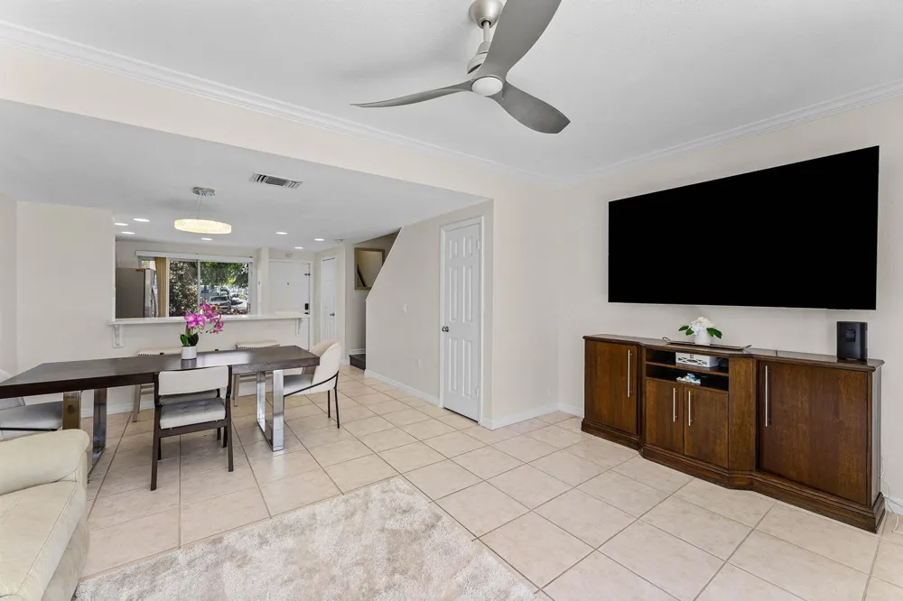 968 Jeffery Street Boca Raton, FL 33487