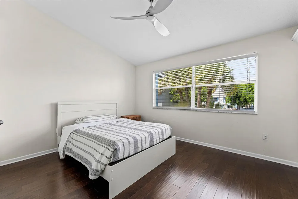968 Jeffery Street Boca Raton, FL 33487