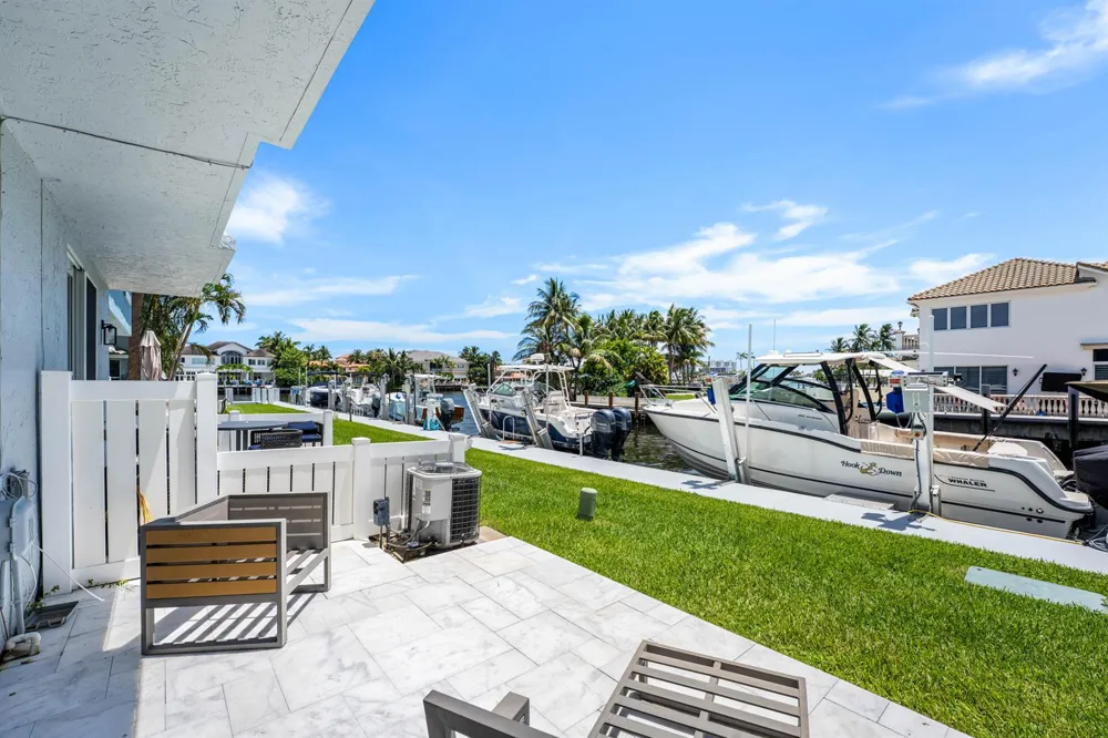 968 Jeffery Street Boca Raton, FL 33487