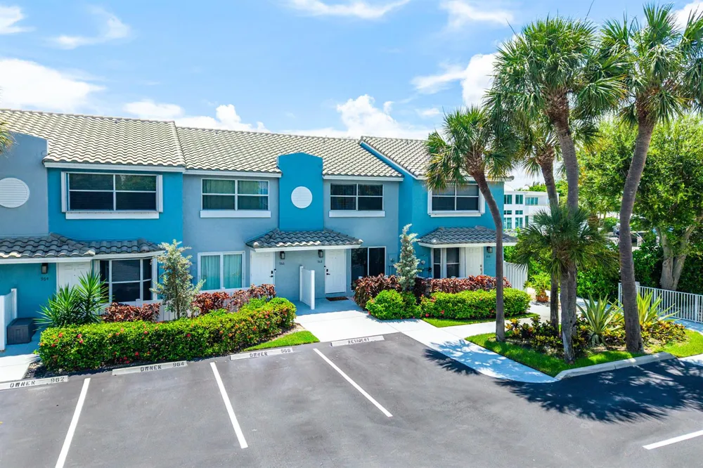 968 Jeffery Street Boca Raton, FL 33487