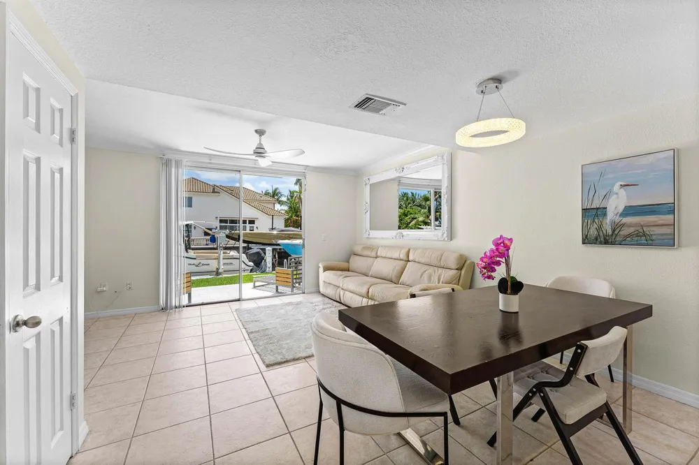 968 Jeffery Street Boca Raton, FL 33487