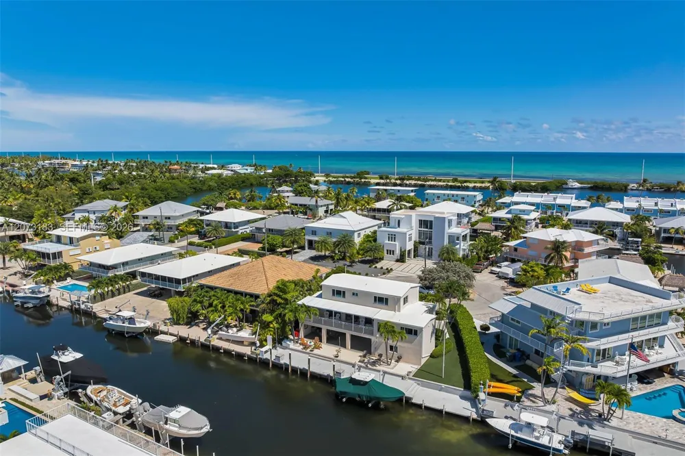 122 Court Contessa Islamorada, FL 33036