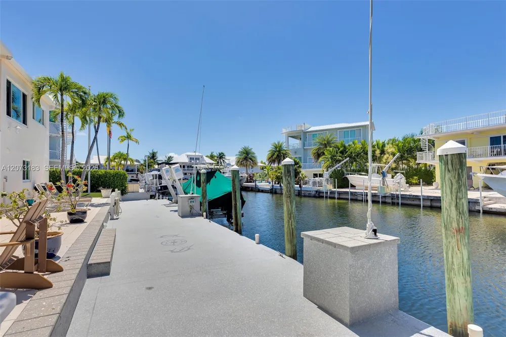 122 Court Contessa Islamorada, FL 33036