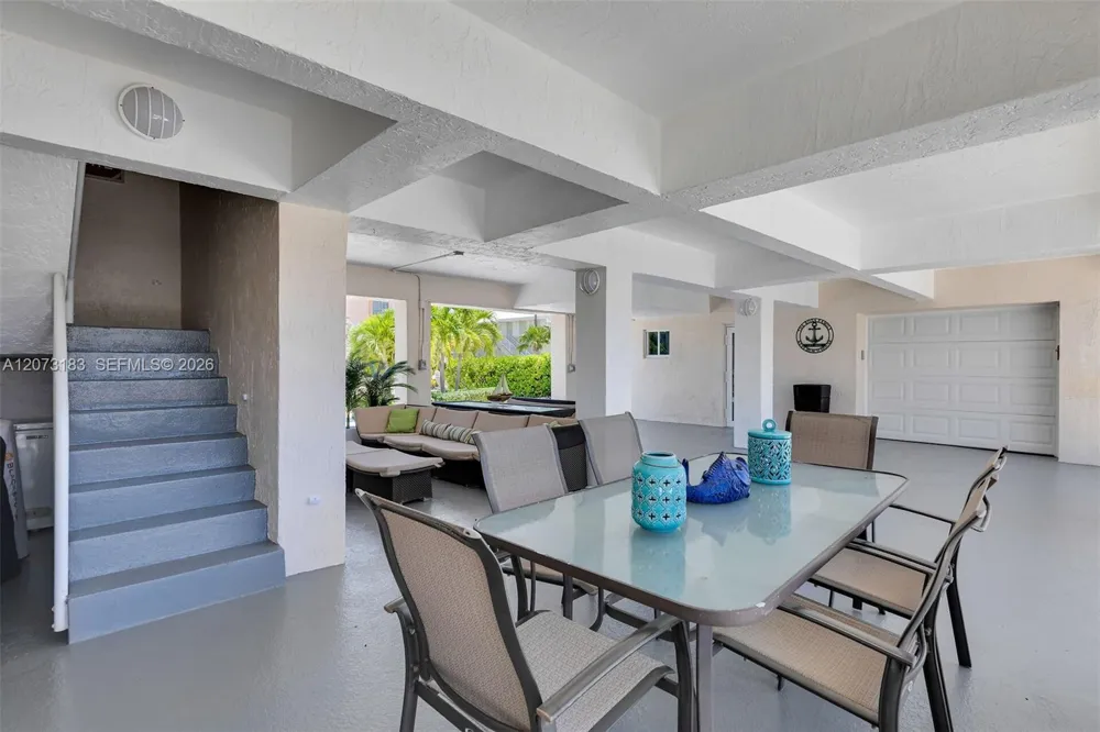 122 Court Contessa Islamorada, FL 33036